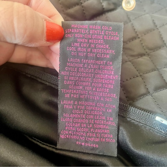 Betsey Johnson Short Black Quilted Trench Coat - Picture 10 of 10